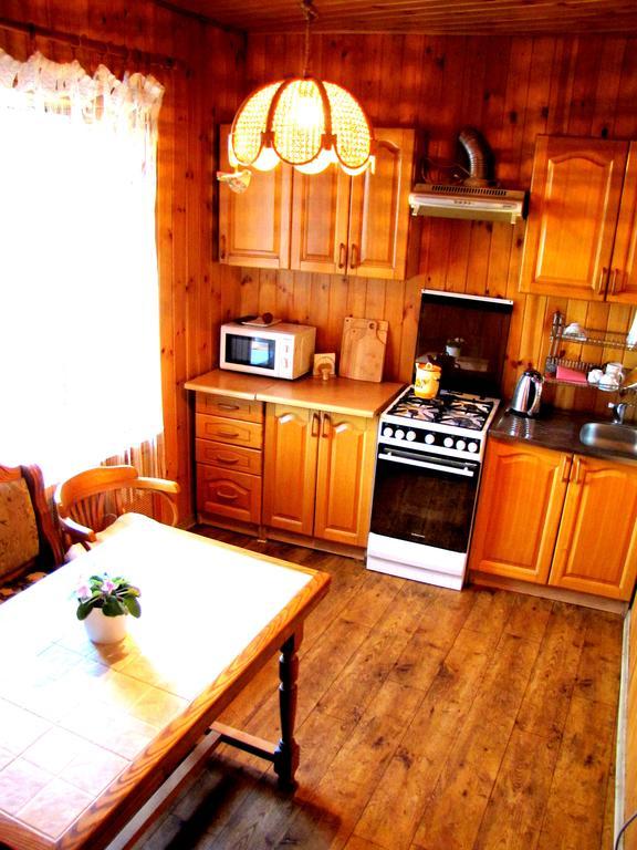 Guest House On Kaldaiakova 38 Almaty Ngoại thất bức ảnh