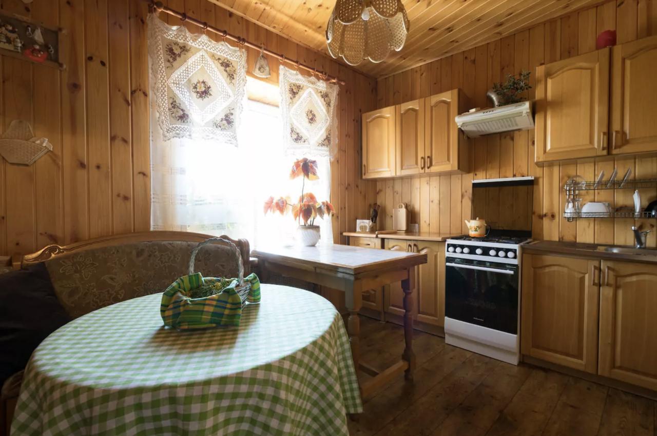 Guest House On Kaldaiakova 38 Almaty Ngoại thất bức ảnh