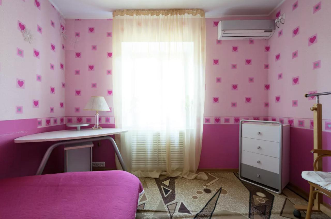Guest House On Kaldaiakova 38 Almaty Ngoại thất bức ảnh